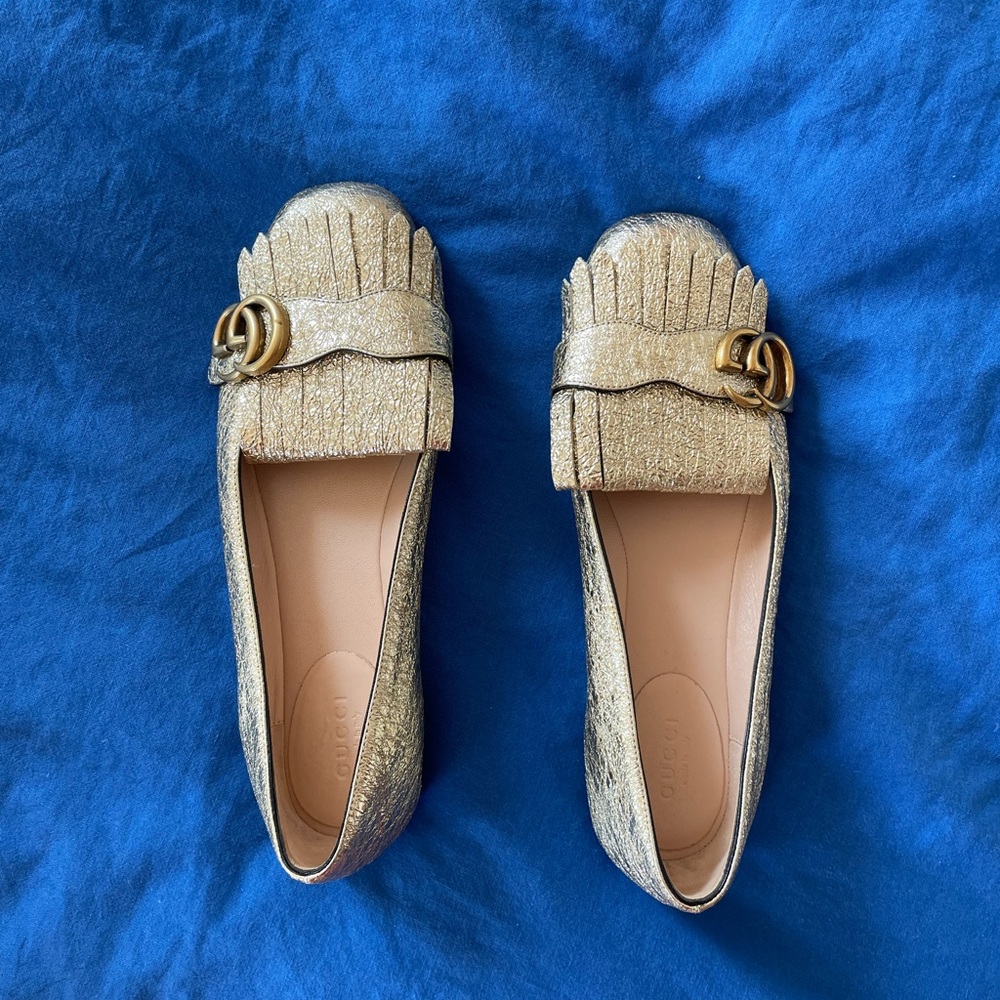 Marmont Double G Logo Loafers in Gold Metallic
